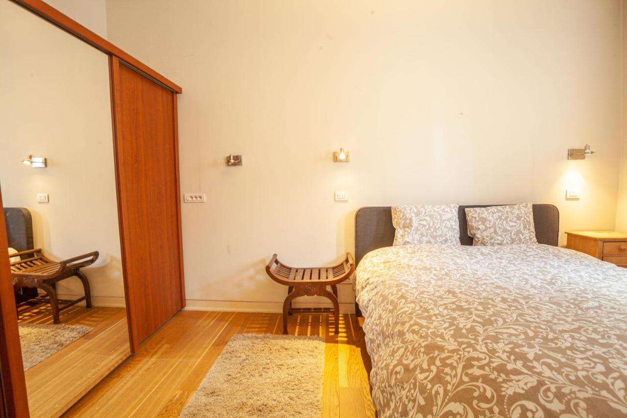 Luxury Suites Castel By Rikas Hotels Antwerp Exterior photo