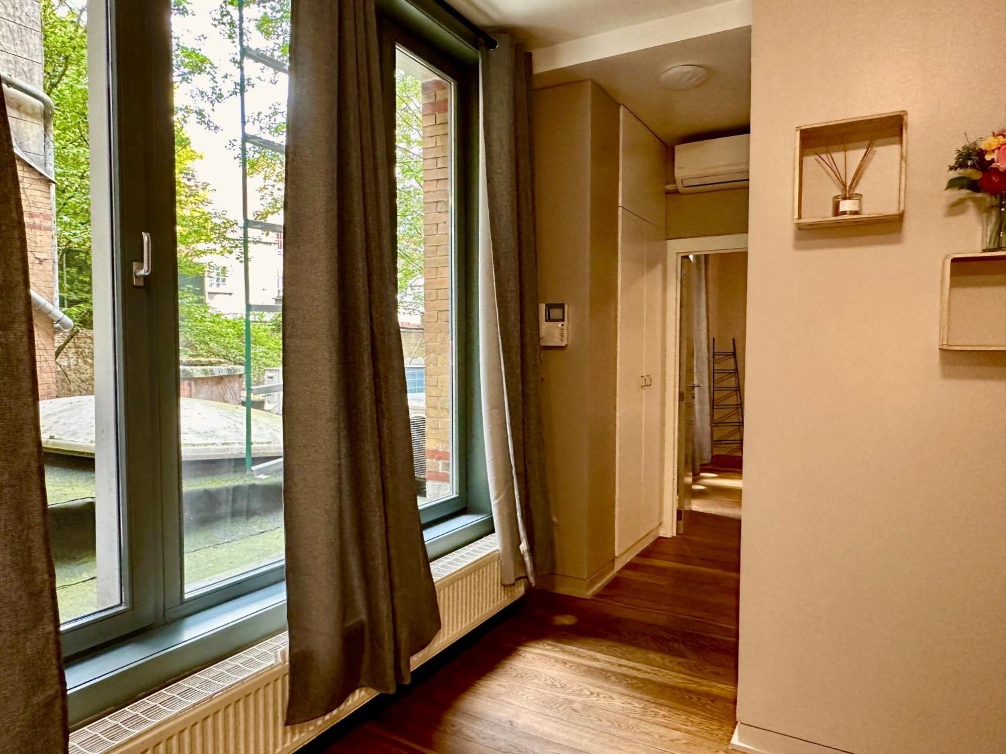 Luxury Suites Castel By Rikas Hotels Antwerp Exterior photo