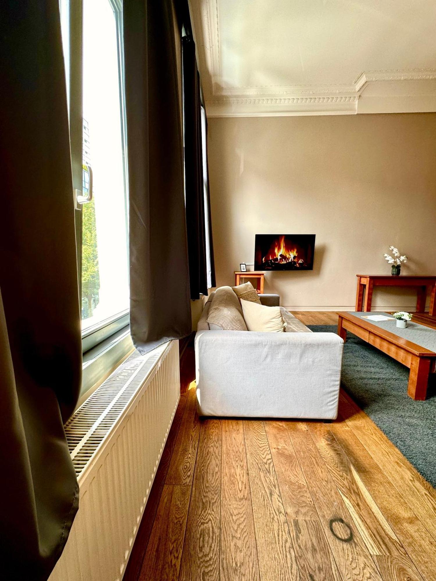 Luxury Suites Castel By Rikas Hotels Antwerp Exterior photo