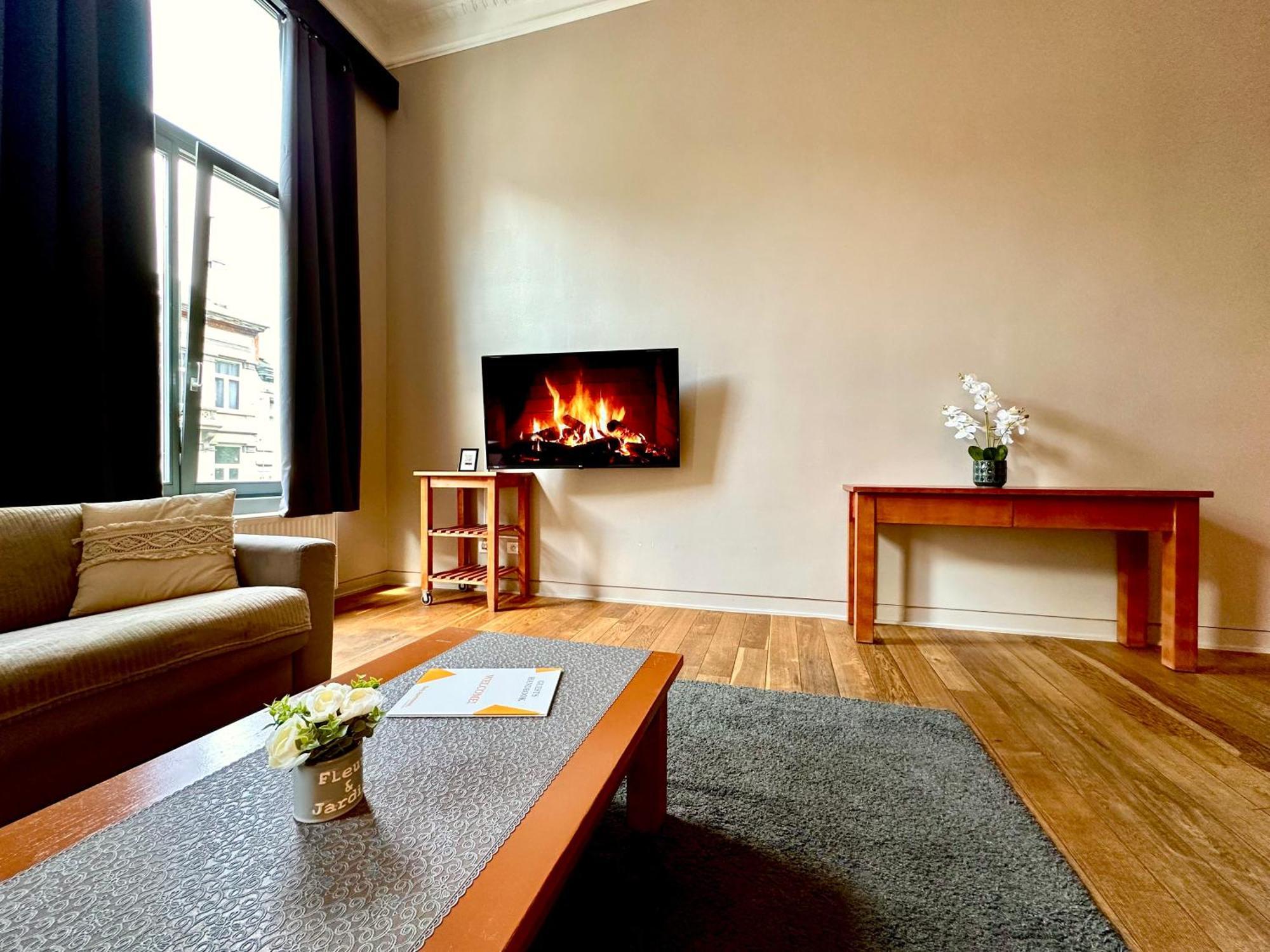 Luxury Suites Castel By Rikas Hotels Antwerp Exterior photo