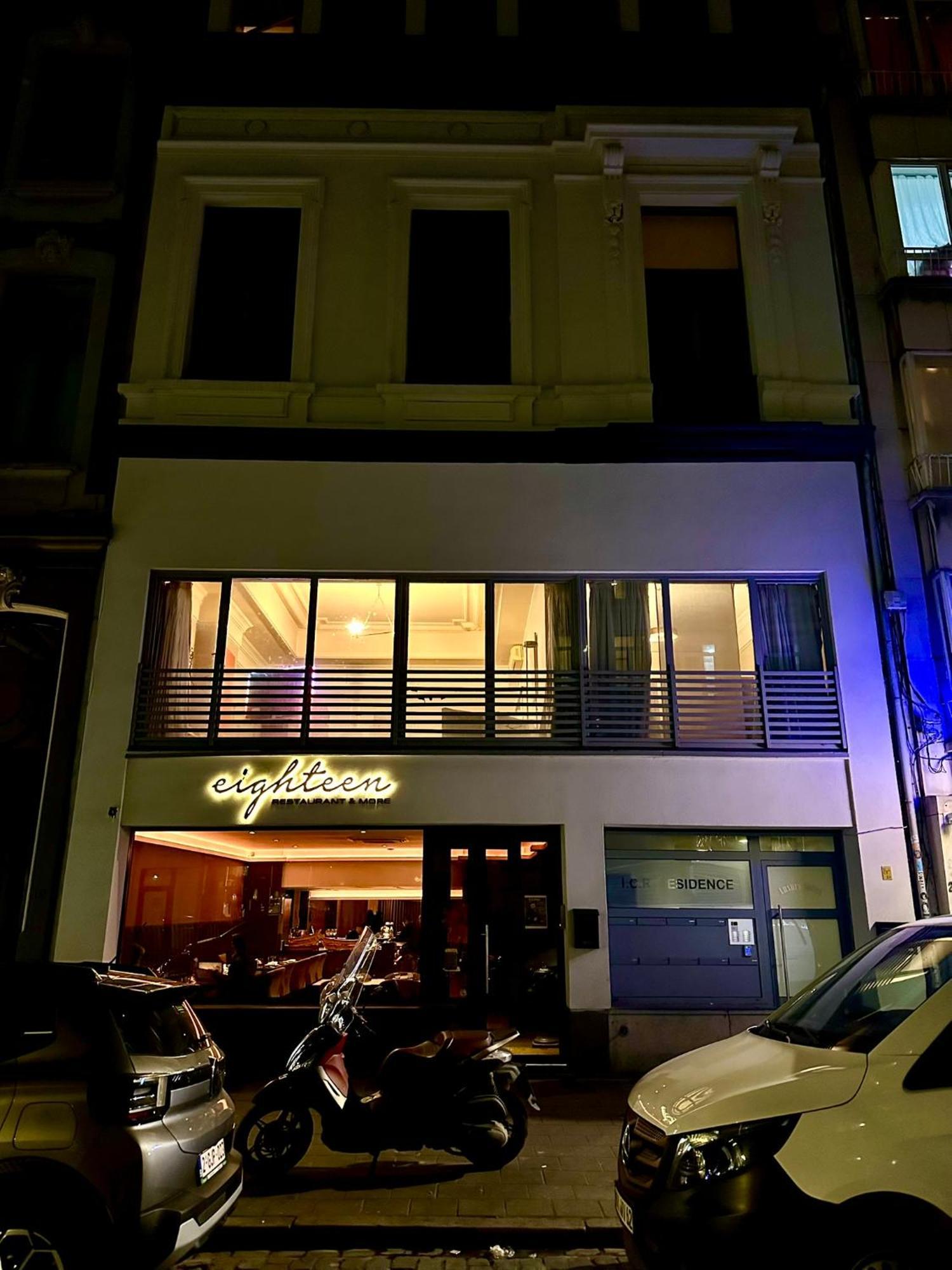 Luxury Suites Castel By Rikas Hotels Antwerp Exterior photo